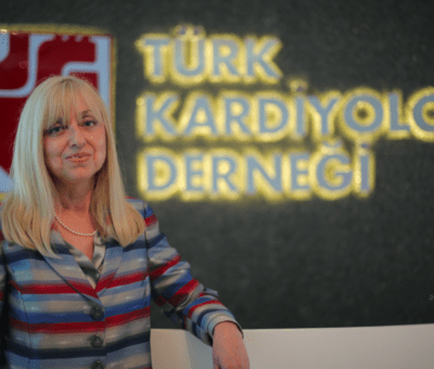 Kardiyoloji uzmanı Türk kadın bilim insanına büyük onur