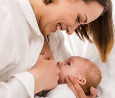 Emzirme hem anneye hem de bebeğe çok faydalı