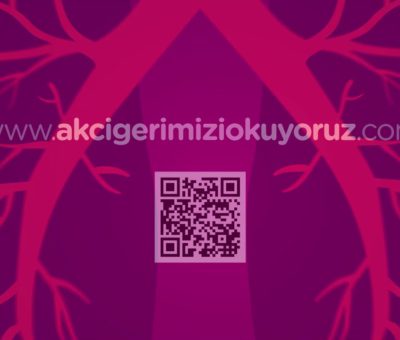 Türk Tıbbi Onkoloji Derneği'nin, ikinci sıklıkta görülen kanser olmasına rağmen halen en ölümcül kanser olma özelliğini koruyan akciğer kanserine[1] karşı farkındalığı artırma amacıyla AstraZeneca'nın koşulsuz desteğiyle hayata geçirdiği “Akciğerimizi Okuyoruz” web sitesi Akciğer Kanseri Farkındalık Ayı'nda ilk yılını doldurdu. www.akcigerimiziokuyoruz.com adresinden ulaşılabilen web sitesinde, dünya çapında ve Türkiye'de kanserden kaynaklanan ölümlerin en yaygın nedeni olan akciğer kanserine dair belirti, risk faktörleri ve yaygınlık gibi başlıklar altında bilgiler yer alıyor.