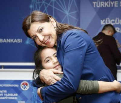 Kıtaların yarıştığı FIDE’nin “Satrançta Yılın Kadınları Ödülleri”nde en fazla ödülü Türkiye kazandı. TSF Başkanı Tulay’ın yanı sıra iki Türk kadın satranççısı da ödüllendirildi. Türkiye’nin ilk Kadın Uluslararası  Satranç Ustası Nilüfer Çınar Çorlulu, “Avrupa’nın Öne Çıkan Satranç Eğitmeni” olarak ödül aldı. Satranç milli takım sporcusu Handenur Şahin de “Avrupa’nın Mücadeleci Ruhuyla Öne Çıkan Engelli Kadın Oyuncusu” oldu.  