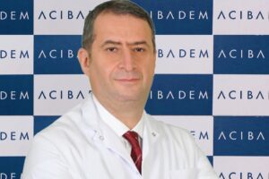 Acıbadem Ataşehir Hastanesi Tıbbi Onkoloji Uzmanı Prof. Dr. Hüseyin Engin, sigara kullanımının kanser için en önemli risk faktörü olduğuna dikkat çekerek, “Sigara içmeyen bir toplum oluşturabilirsek akciğer kanserlerinin neredeyse yüzde 90’ından daha fazlasını önleyebiliriz. Sigara içmeyen bir toplumda akciğer kanserinin yanı sıra baş boyun kanserleri, yutak borusu, mide, pankreas, böbrek, mesane, lösemi ve hatta meme kanseri gibi birçok kanser türünde azalma görülecektir” diyor. Tıbbi Onkoloji Uzmanı Prof. Dr. Hüseyin Engin, kanserden korunmamız için almamız gereken önlemleri anlattı; önemli öneriler ve uyarılarda bulundu. 