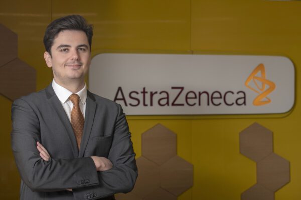 Salih Aksu, AstraZeneca Türkiye'de Yönetmelik Uyum Müdürü ve Güvence Ortağı olarak yeni görevine başladı.