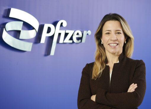 Pfizer Türkiye ailesine 2003 yılında Yeni Ürün Geliştirme Departmanı bünyesine Yönetici Adayı (MT) olarak katılan Ayşe Nur Hananel, Pfizer Türkiye Aşı Kategori Lideri oldu. 