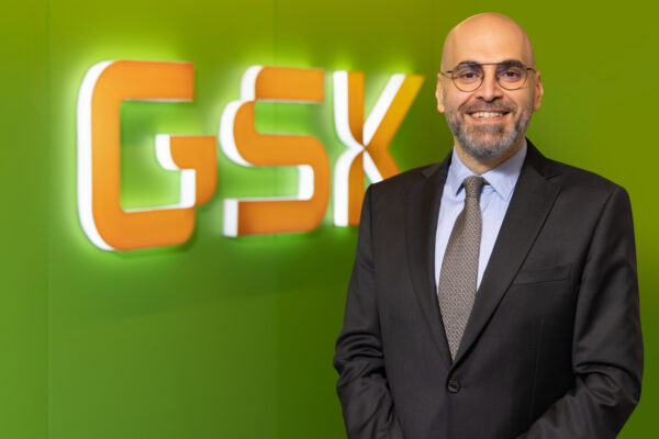 GSK Medikal Direktörü Z. Diyar Akkaynak; “Kanser” dosya konusu özelinde GSK Türkiye’nin kanser ve tedavi çözümleri konusunda gerçekleştirdiği süregelen, planlanan faaliyetlerini, çözüm ürettiği kanser hastalıklarını, Ar-Ge ve klinik araştırma datalarını, farkındalık çalışmalarını ve hedeflerine ilişkin değerlendirmelerini, Aralık sayısı yayımlanan Fikir Liderleri Dergisi ile paylaştı.