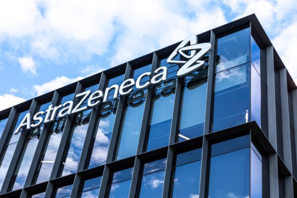 AstraZeneca, sağlık bilimleri alanında inovasyonu hızlandırmak, klinik araştırmaların yürütülmesini ve daha iyi sonuçlar elde edilmesini sağlamak amacıyla Evinova birimini kurdu. Evinova, AstraZeneca bünyesinde ayrı bir sağlık teknolojisi birimi olarak faaliyet gösterecek ve küresel çapta klinik araştırma destekçilerine, klinik araştırma kuruluşlarına, klinik araştırmalarda sahada görev yapan ekiplere ve hastalara hizmet etmek için veriye ve bilime dayalı, insan deneyimine odaklanan sağlık çözümleri sunacak.