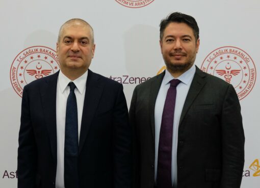 AstraZeneca Türkiye'nin biyofarma ve onkoloji klinik çalışmaları için başlayacak stratejik ortaklık ile daha fazla hastanın klinik çalışmalara dahil edilerek yenilikçi tedavilere ulaşmaları hedefleniyor. AstraZeneca Türkiye'nin bu hastanede yürüteceği klinik araştırma sayısının en az 20'ye çıkması bekleniyor.