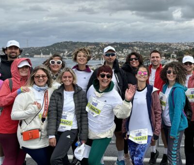 Dünyada iki kıta arasında koşulan tek maraton olan İstanbul Maratonu’nun, bu yıl 46’ncısı gerçekleştirildi. İstanbul Maratonu’na katılan Alexion, AstraZenaca Nadir Hastalıklar Türkiye, Türkiye Eğitim Gönüllüleri Vakfı’nın (TEGV) "Bir Çocuk Değişsin, Türkiye Gelişsin" kampanyasına destek olmak için bağış topladı.