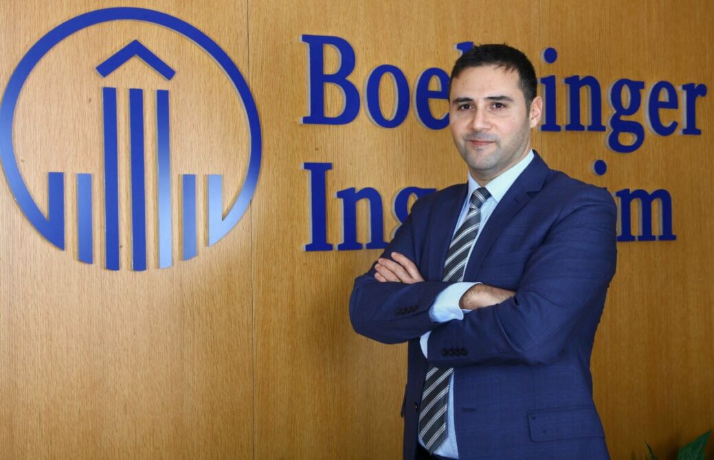 Boehringer Ingelheim Türkiye, insan sağlığı alanındaki liderliğini ve çalışan gelişimine verdiği desteği sürdürerek organizasyonel yapısını güçlendirmeye devam ediyor. Şirket, Spesifik & Nadir Hastalıklar Ulusal Satış Müdürü Barış Torun’un Litik Lideri olarak görevine devam edeceğini duyurdu.