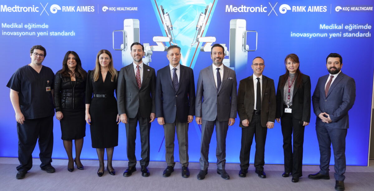 Medtronic, Koç Üniversitesi Hastanesi ve RMK AIMES robotik asiste cerrahi alanındaki iş birliği ile Türkiye’de bir ilke imza atıyor!