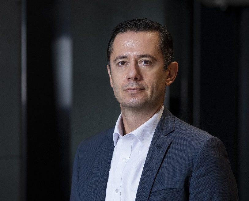 Proje; 10. ve 11. sınıf öğrencilerinin sınav ve gelecek kaygısıyla baş etme becerilerini geliştirmeyi, öz güvenlerini artırmayı ve psikolojik iyi oluşlarını desteklemeyi amaçlıyor. Projenin basın lansmanı, Menarini Türkiye Genel Müdürü Cenk Balcı, Toplum Gönüllüleri Vakfı Genel Müdürü Seçkin Karataş ve Psikolog Tolga Erdoğan’ın konuşmacı olarak katılımlarıyla gerçekleşti.